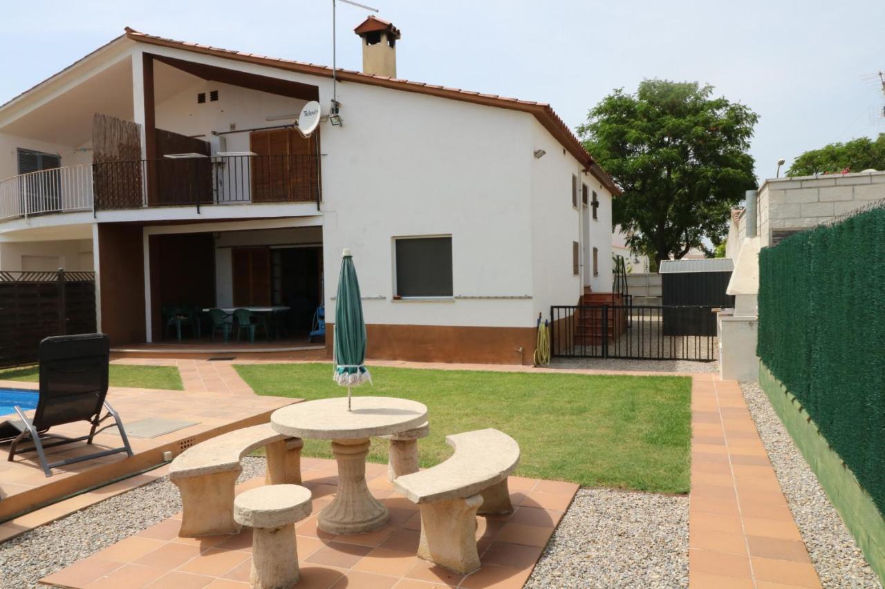 Peni 168A - Belle Maison Avec Piscine Empuriabrava Dış mekan fotoğraf