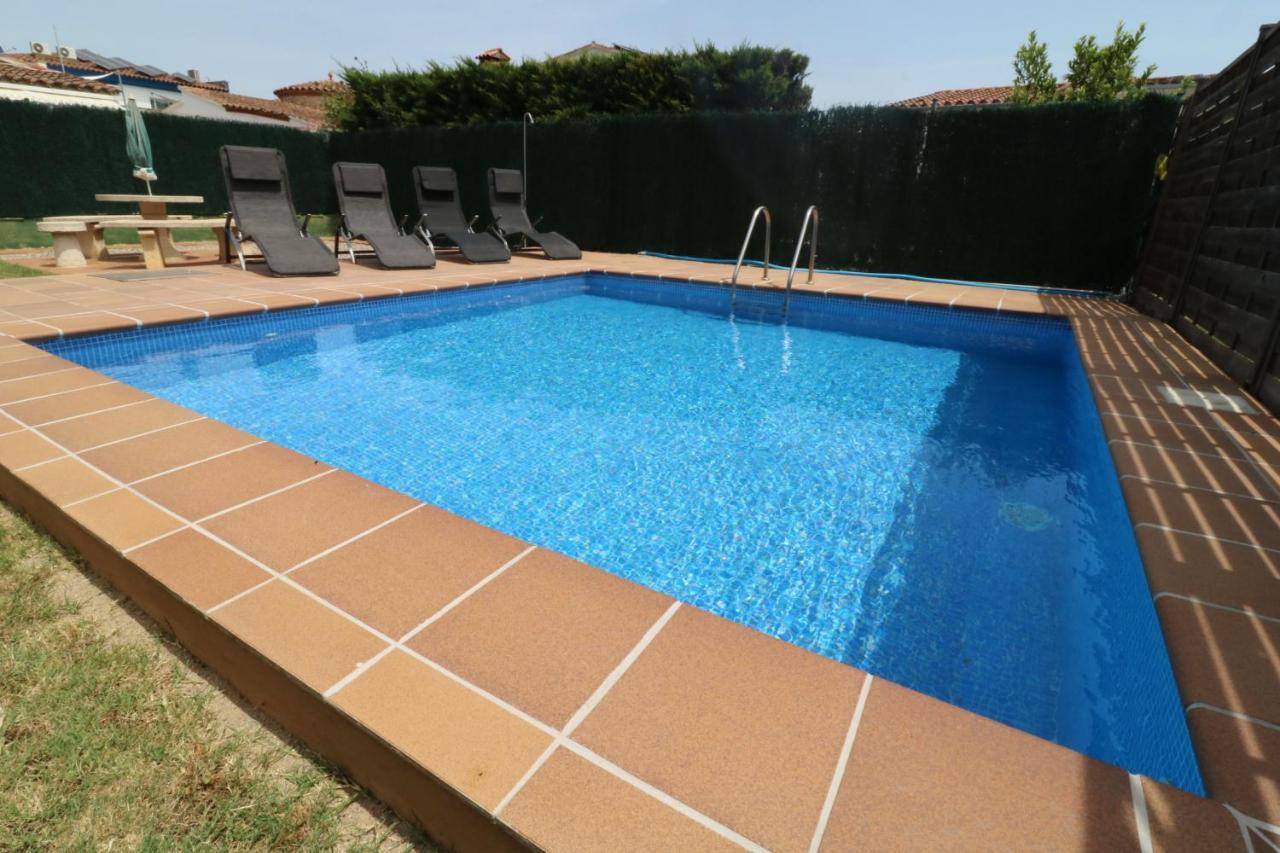 Peni 168A - Belle Maison Avec Piscine Empuriabrava Dış mekan fotoğraf